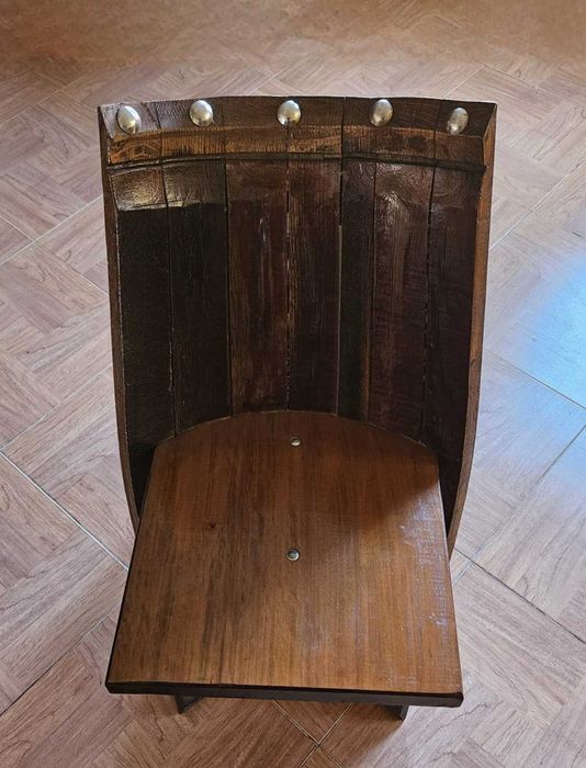 Mobiliário inspirado em pipas/barris