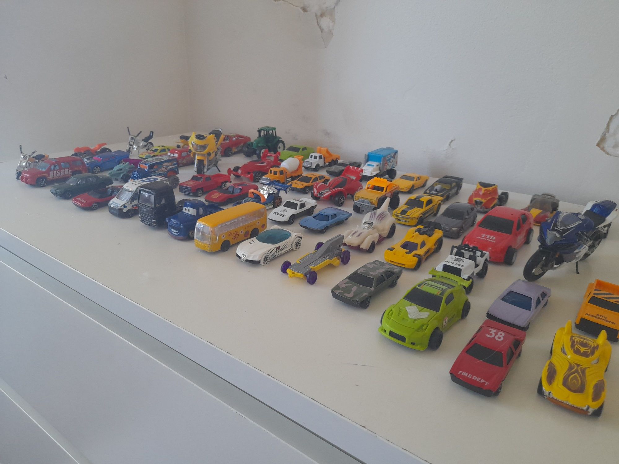 Lote de carrinhos miniatura