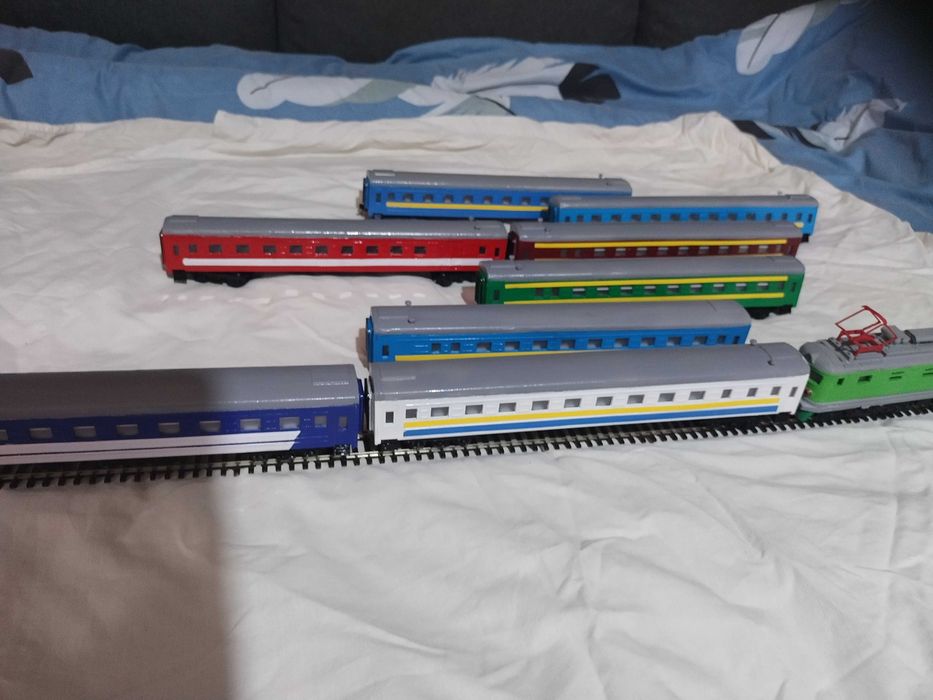 Продам пасажирські вагони СЗД і УЗ  в маштабі 1.87 на 3 де прінтері