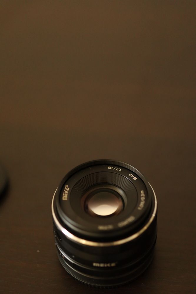Об’єктив MEIKE 35mm F/1.7 MC для Canon EF-M (EOS-M)