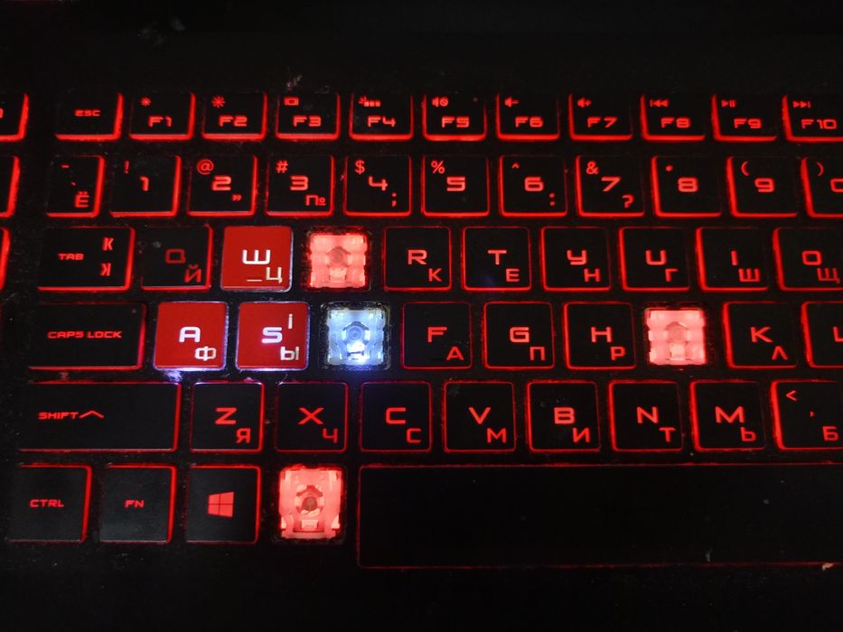 Игровой ноутбук HP Omen i7 7700 16gb rx 580 8gb