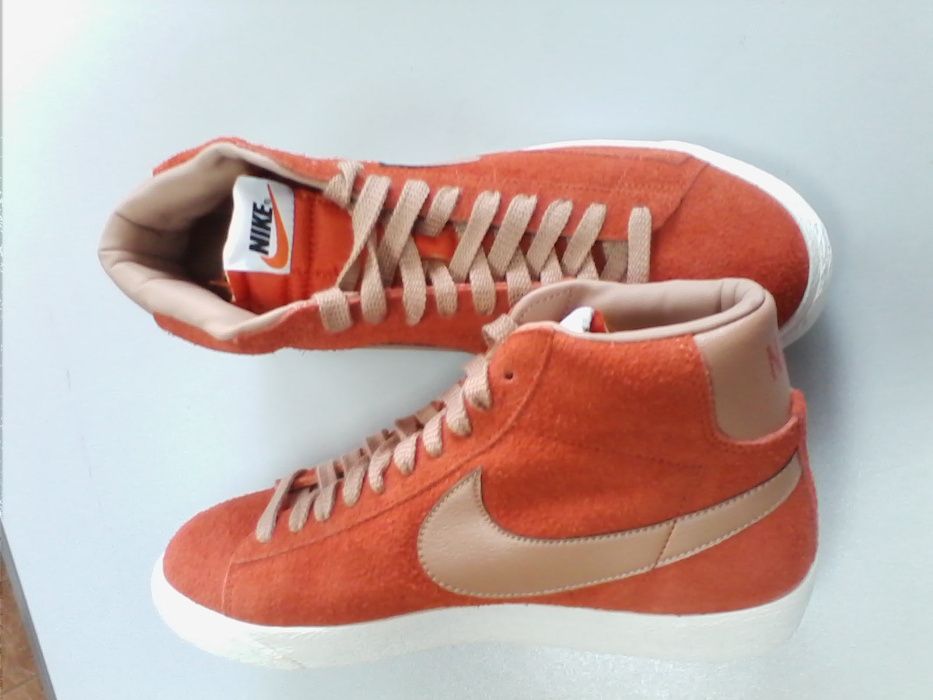 Sapatilhas Nike Blazer MID n.º 41 - NOVAS