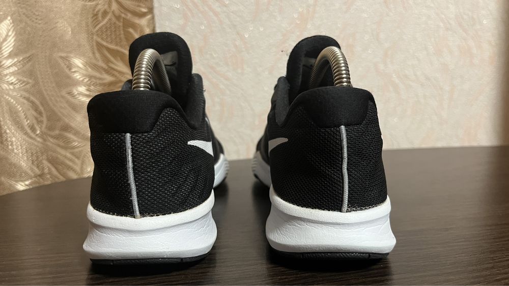 Кроссовки Nike NIKE WMNS CITY TRAINER оригинал