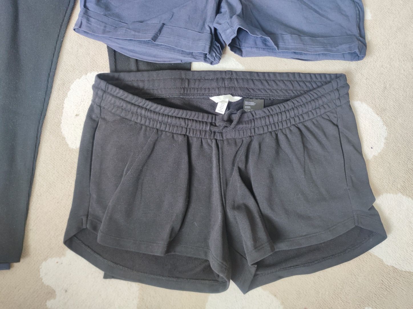 Spodnie i spodenki ciążowe H&M MAMA 40