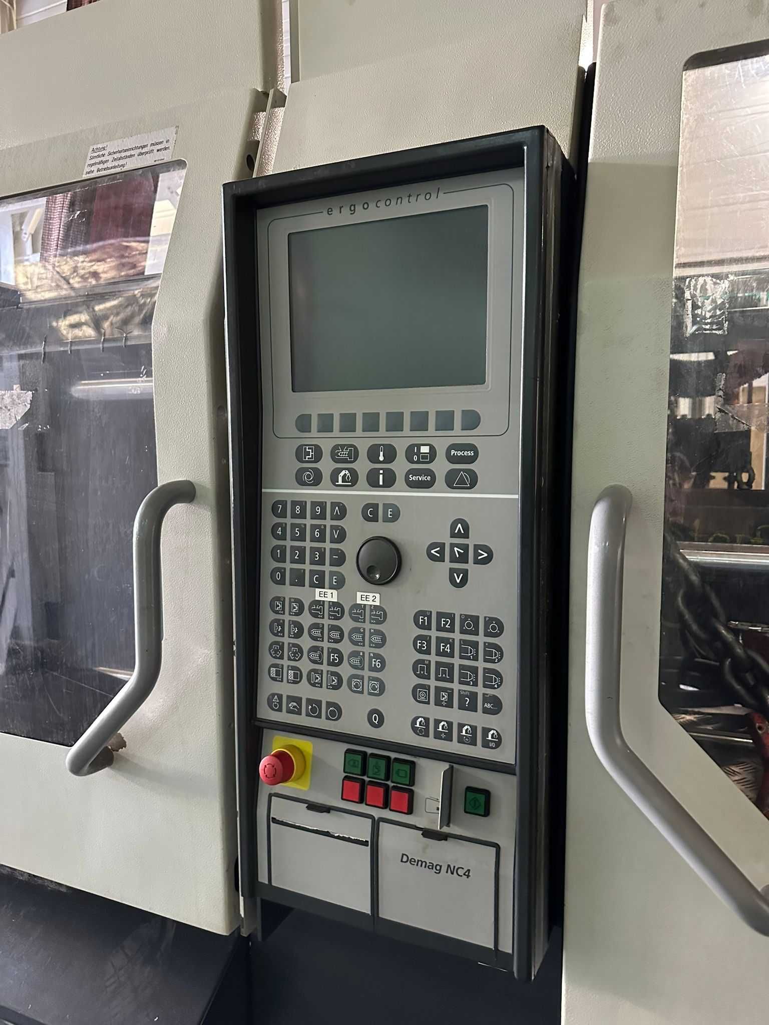 Sprzedam wtryskarkę Demag Multi 80/420-80h/120v, 2005r