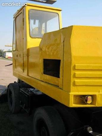 Екскаватор ЕО-9210 лицензия LIEBHERR двигатель ДОЙЦ DEUTZ Германия