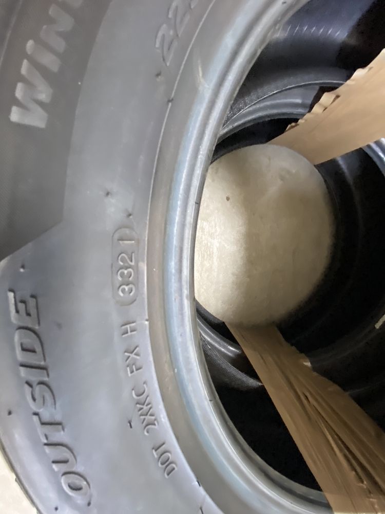 Opony zimowe Hankook 225/55R17 7,6mm Dot 3321