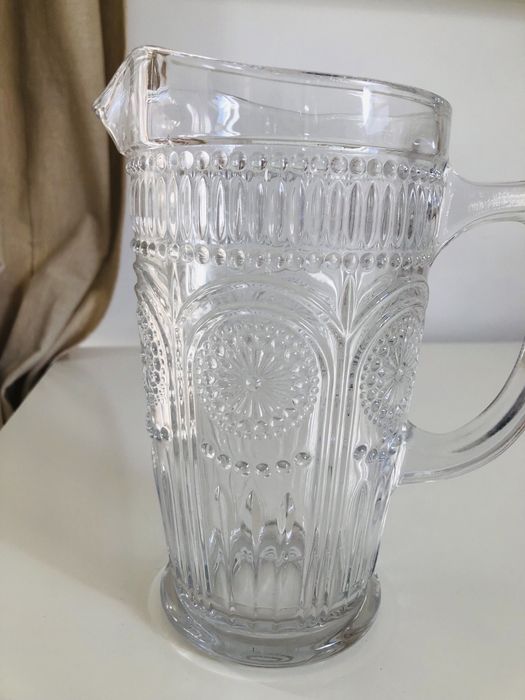 Dzbanek na wode sok piękny stary styl