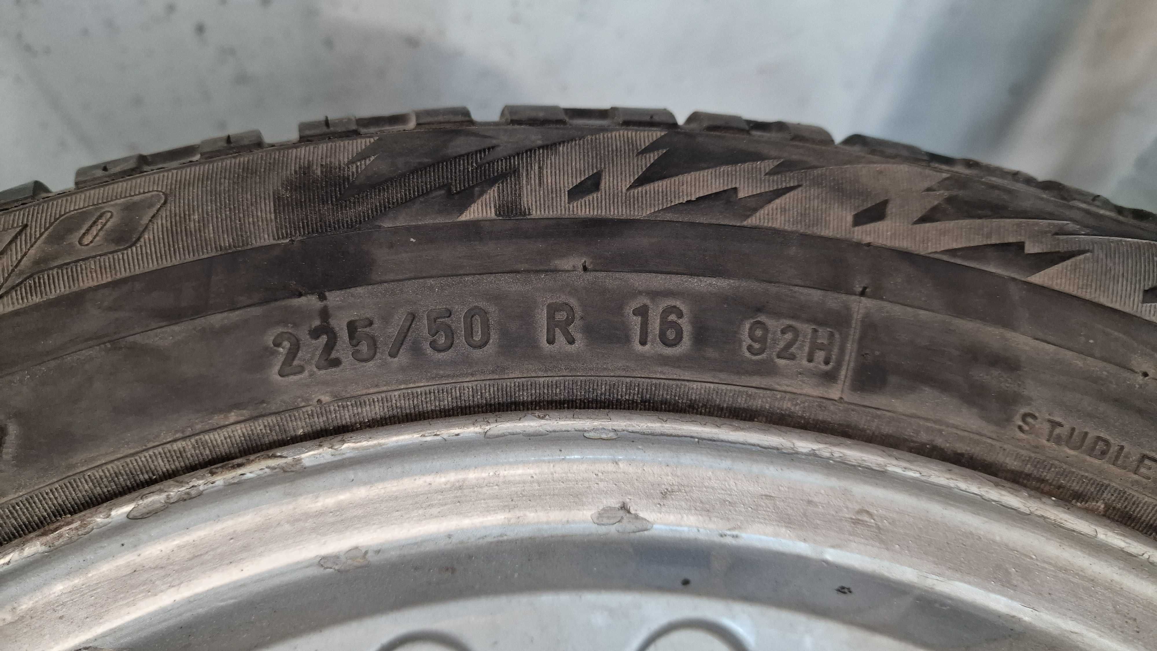 1шт/350грн зима 225/50 R16 Pirelli Winter 210 одна в наличии