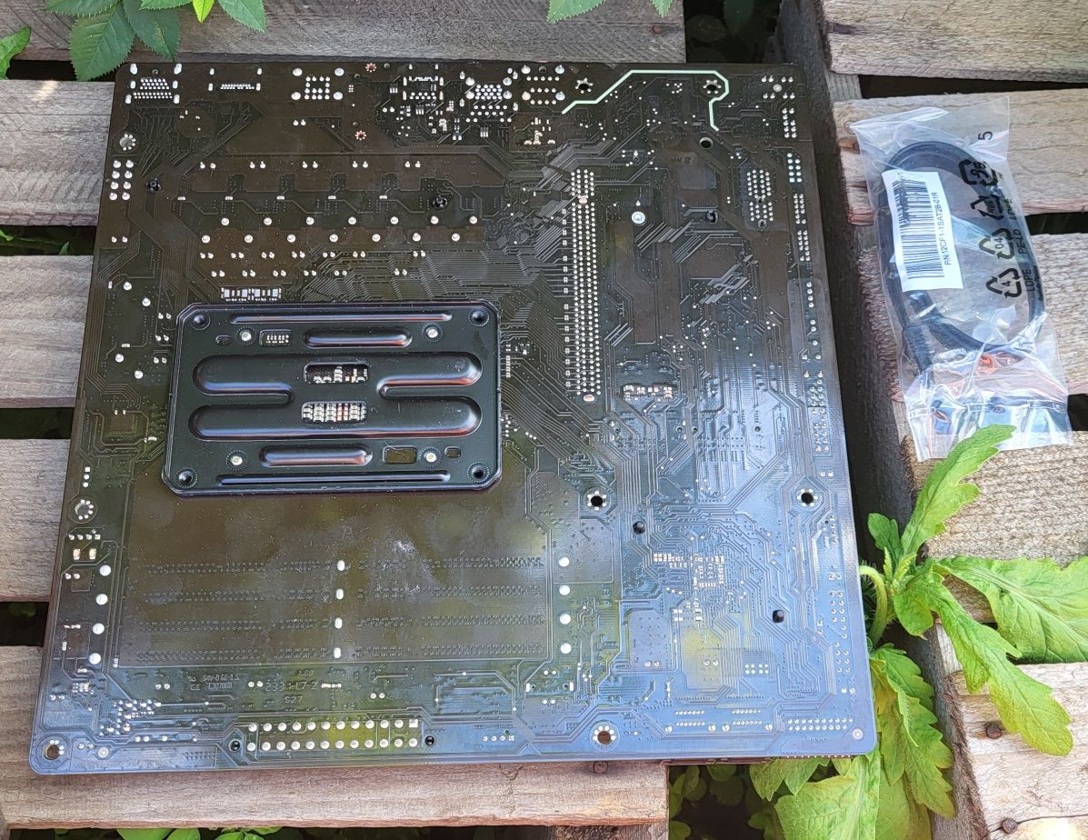 Материнська плата Gigabyte B650M D3HP (sAM5, AMD B650, PCI-Ex16)