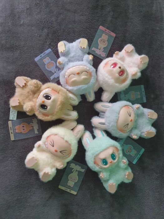 Лабубу оригінал запаковані нові 2 серія (сезон) Labubu Have a seat