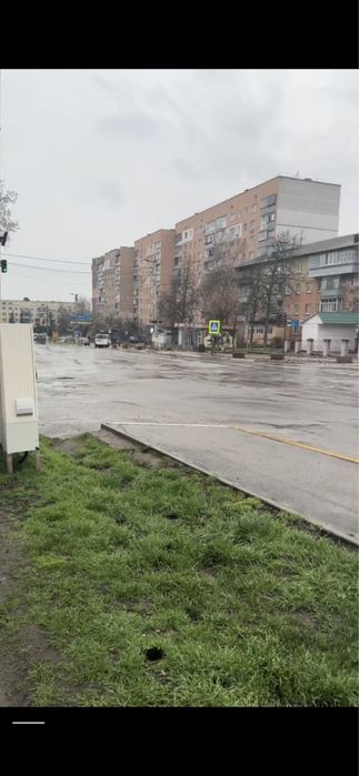 Продам фасад, фасадне приміщення центр міста, хитряк
