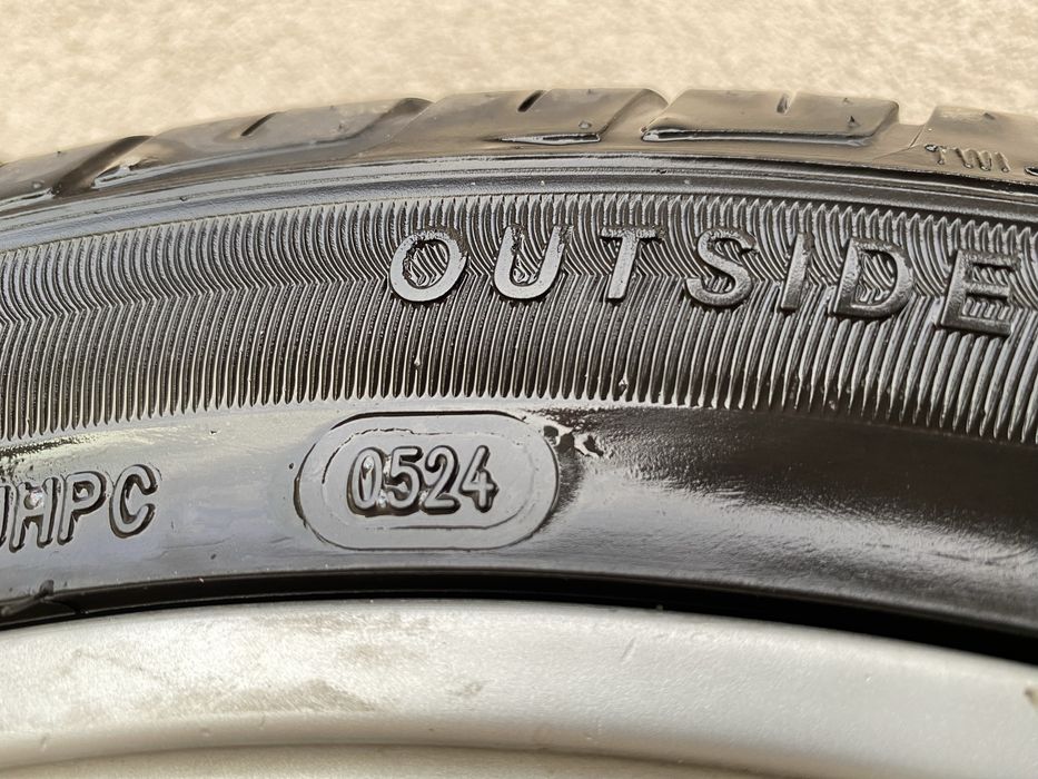 Kola Audi 18 8Jx18 ET43 235/40R18 DOT 0524