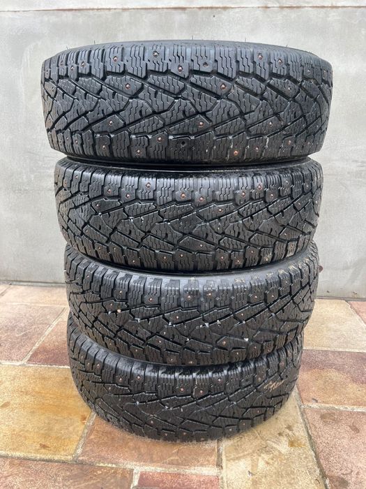 Резина шини Nokian зима 195/70 r15 c