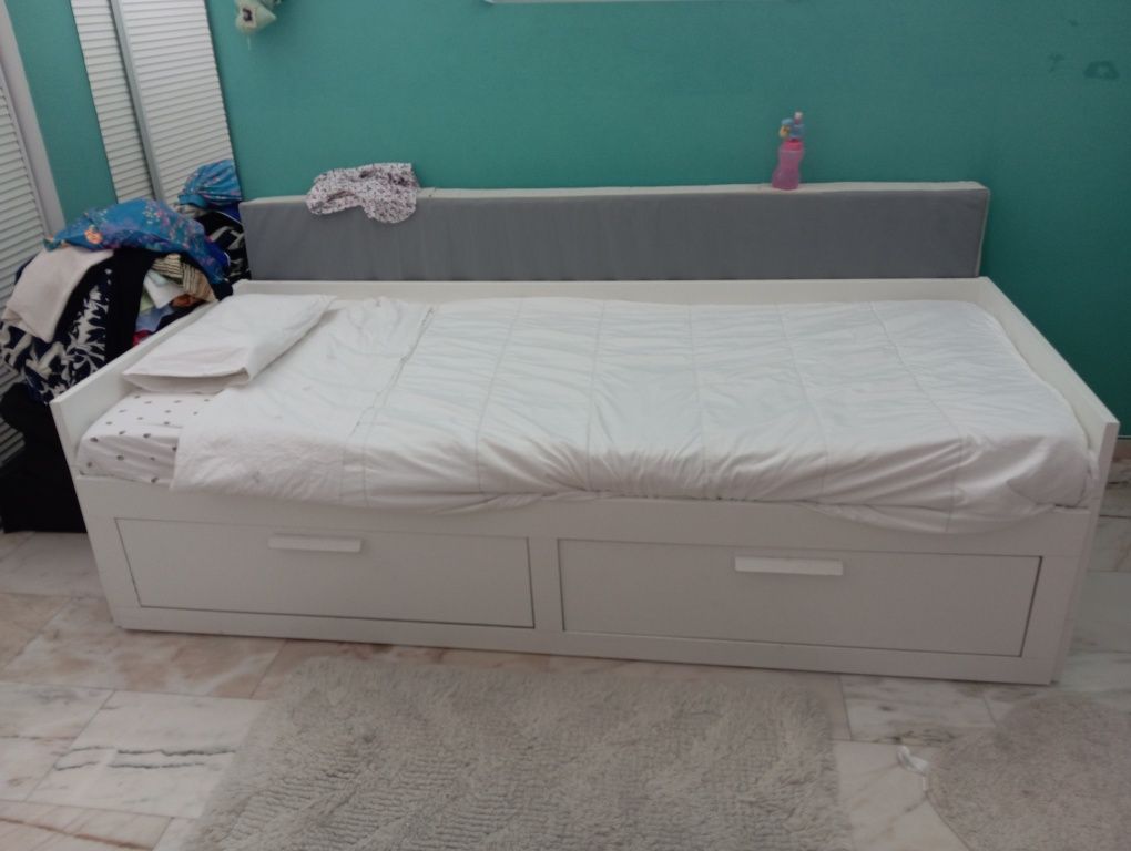 Cama ind/casal ou sofá