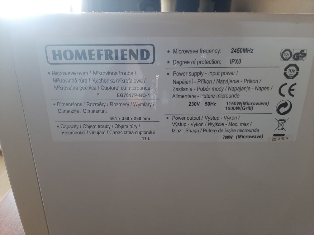 Kuchenka mikrofalowa biała