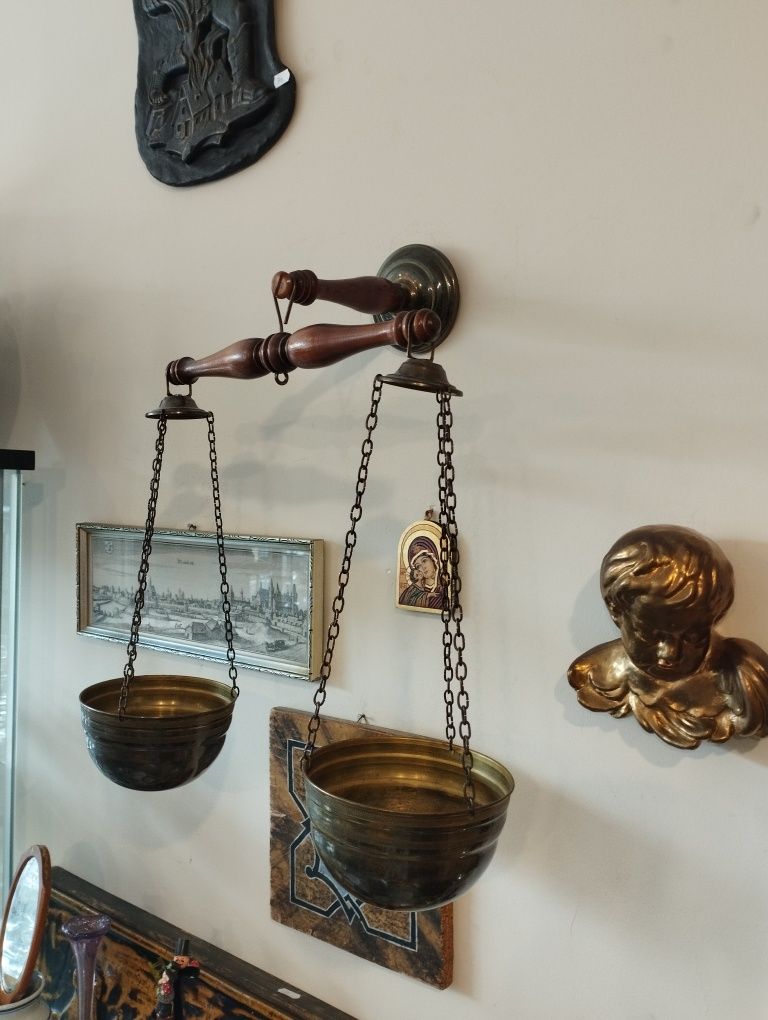Piękna stara waga mosiężna vintage