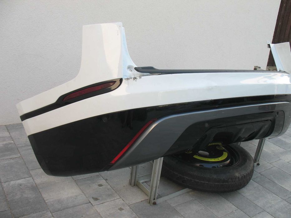 Range Rover Velar zderzak tył kompletny z czujnikami i wiązkami