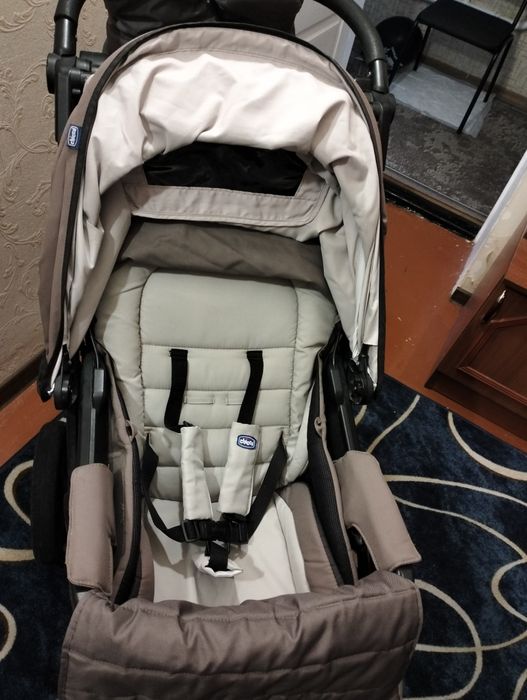 Продається коляска Chicco 3 в 1 Trio Activ3