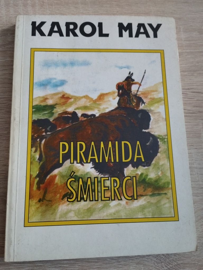 Książka Karol May - Piramida Śmieci