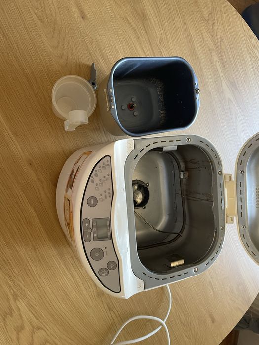 Продам хлібопічку Moulinex home bread