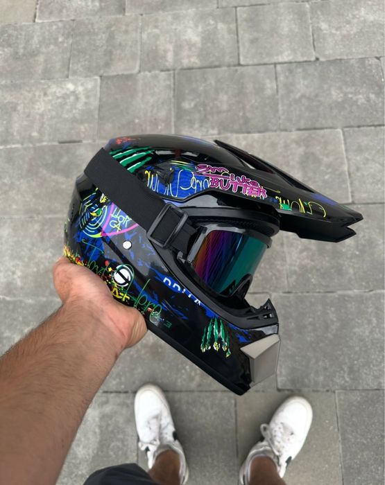 Мотошолом кросовий, хард, ендуро з окулярами в подарунок!!