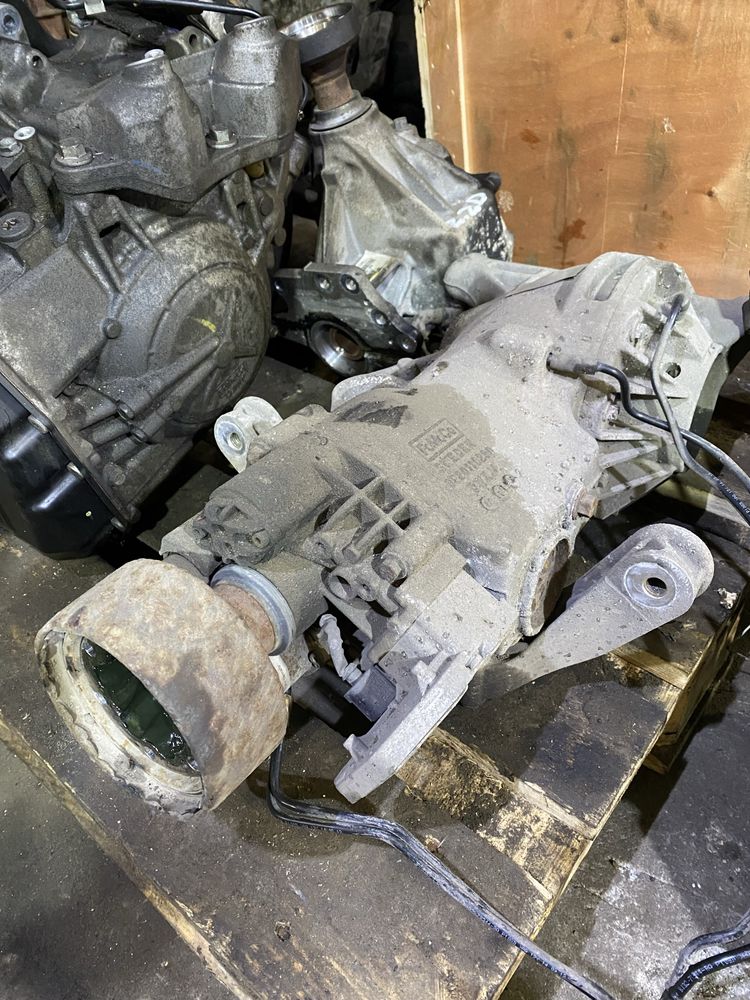 Редуктор Заднього Мосту 2.2D Range Rover Evouge L538