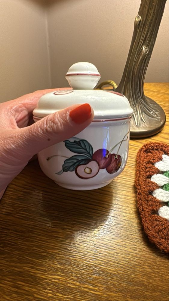 Cukiernica villeroy & boch wisnie