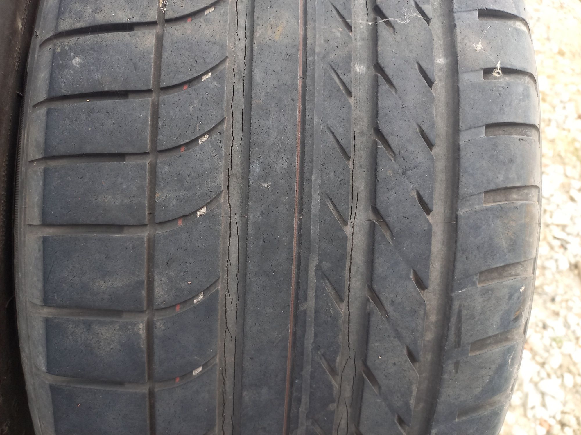 Opony 265/40/20 goodyear Eagle f1 2szt opona