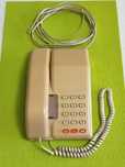 Stary telefon stacjonarny - ELEKTRON