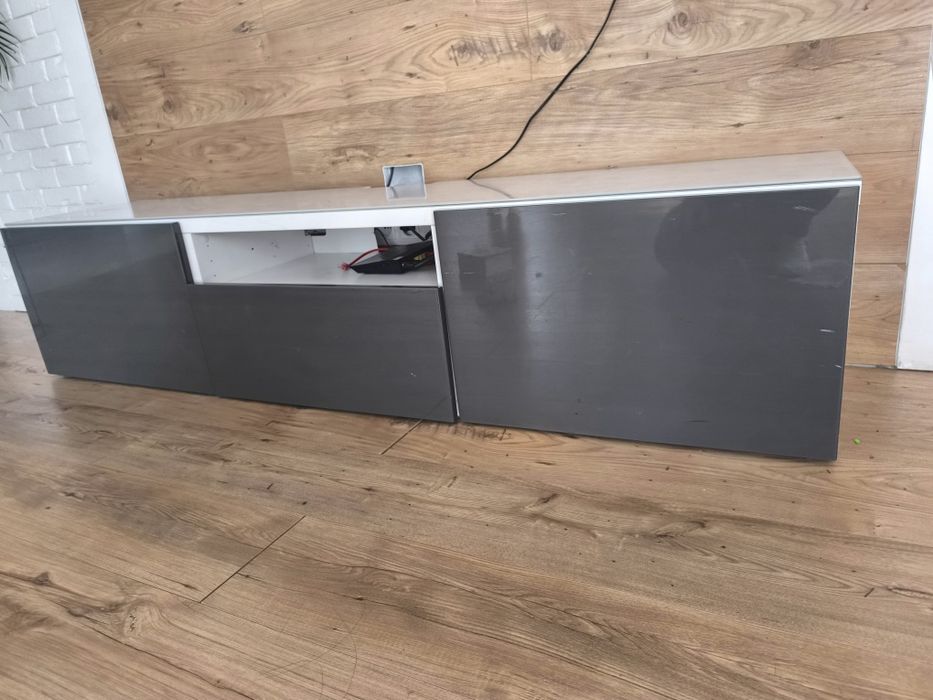 Ikea szafka RTV wysoki połysk