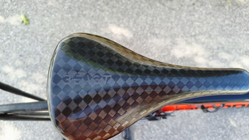 Cannondale supersix evo hi mod SRAM RED ETAP eletrônico. Bike de topo
