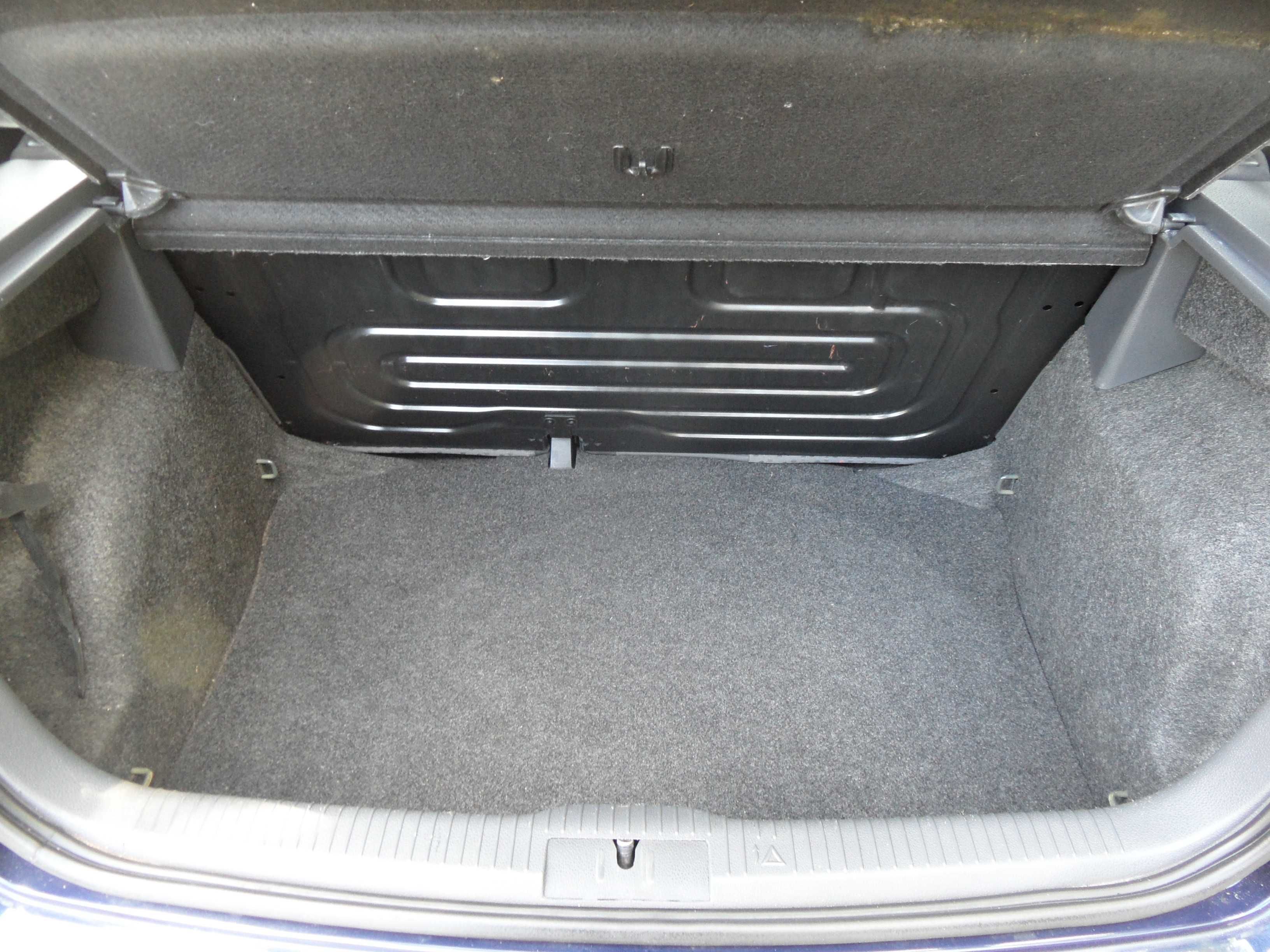 VW Polo 9N Okular 1.2 12v 2004 Klima Radio Po Opłatach Z Niemiec