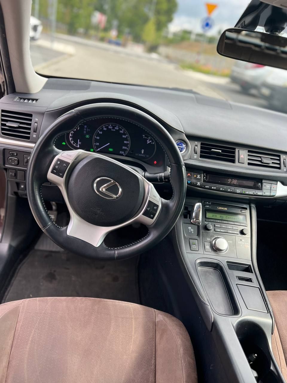 Lexus ct 200h hybrida