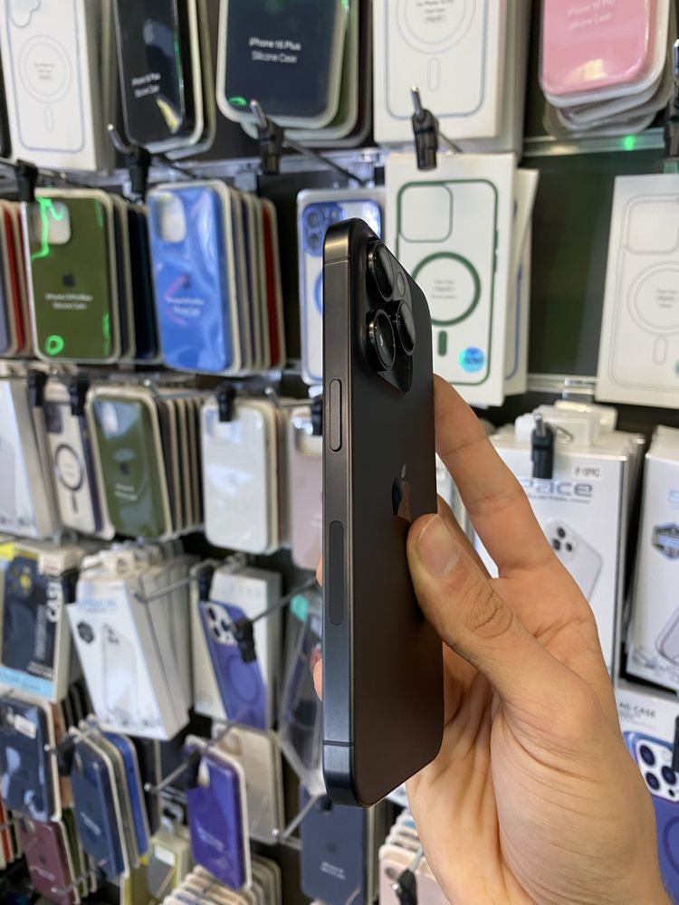 iPhone 15 Pro 512Gb Black Neverlock З Гарантією