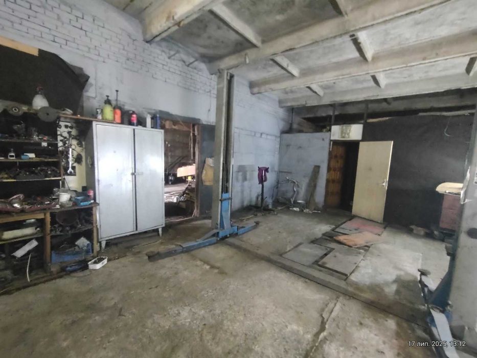 Гараж СТО Техстанція Великих ДВА сусідні Троєщина 11.60х11.40м 132квм