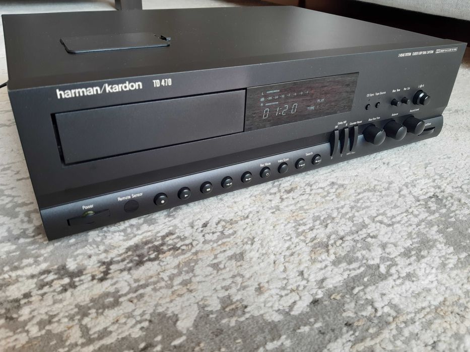 Касетна дека Harman/Kardon TD-470 3-гол. Тюнер Harman Kardon TU-950