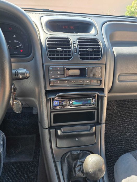 Carro Renault Laguna 1.8 RXE