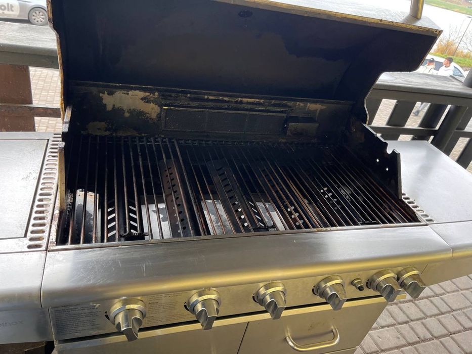 Гриль газовий , німецького виробництва. В роботі був 1 рік