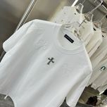 Футболка від Chrome Hearts зроблена з бавовни.