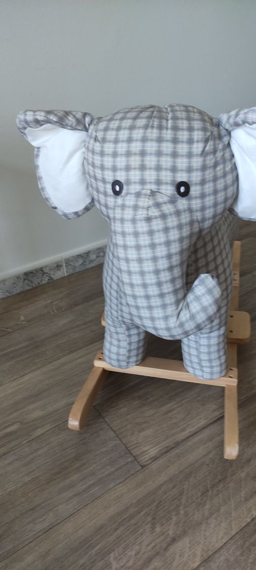 Baloiço elefante