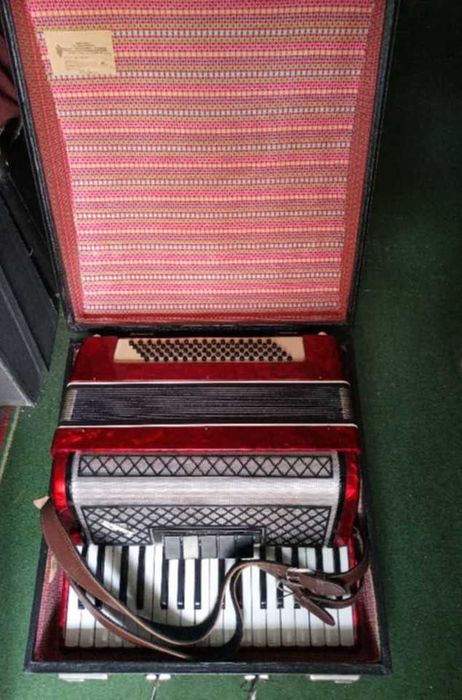 Акордеон "Восток"