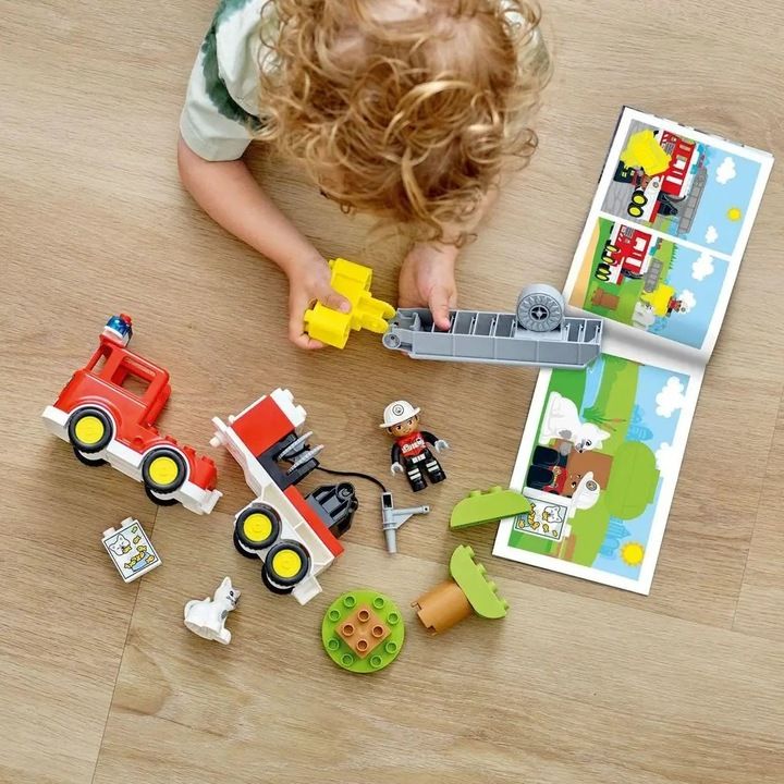 Lego Duplo Straż Pożarna Samochód Wóz Strażacki 10969 Duże Klocki Dla