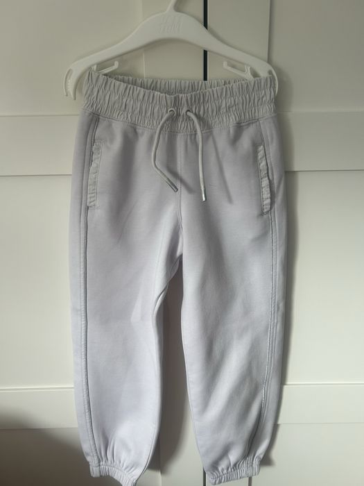 Zara spodnie dresowe rozm 116