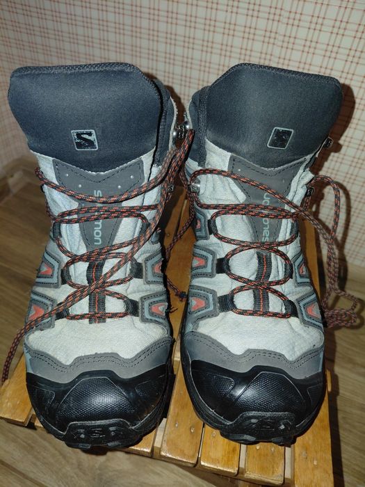 Кросівки високі спортивні (осінь-зима) 40р. В дуже хорошому стані