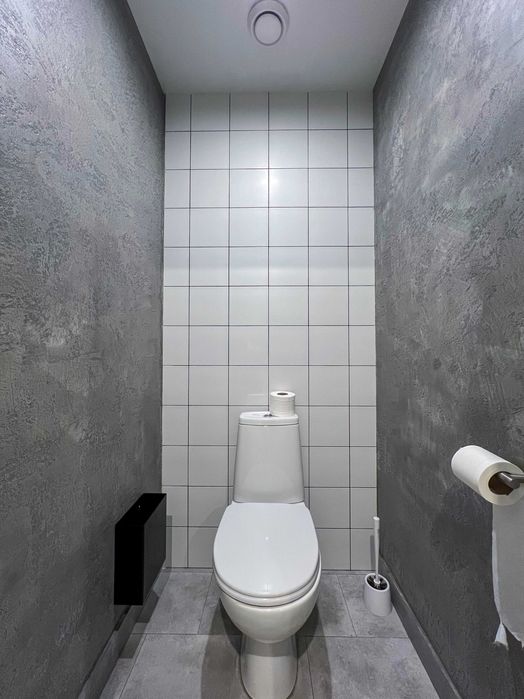 Орендувати офіс на Печерську окремий вхід, перший поверх, є генератор