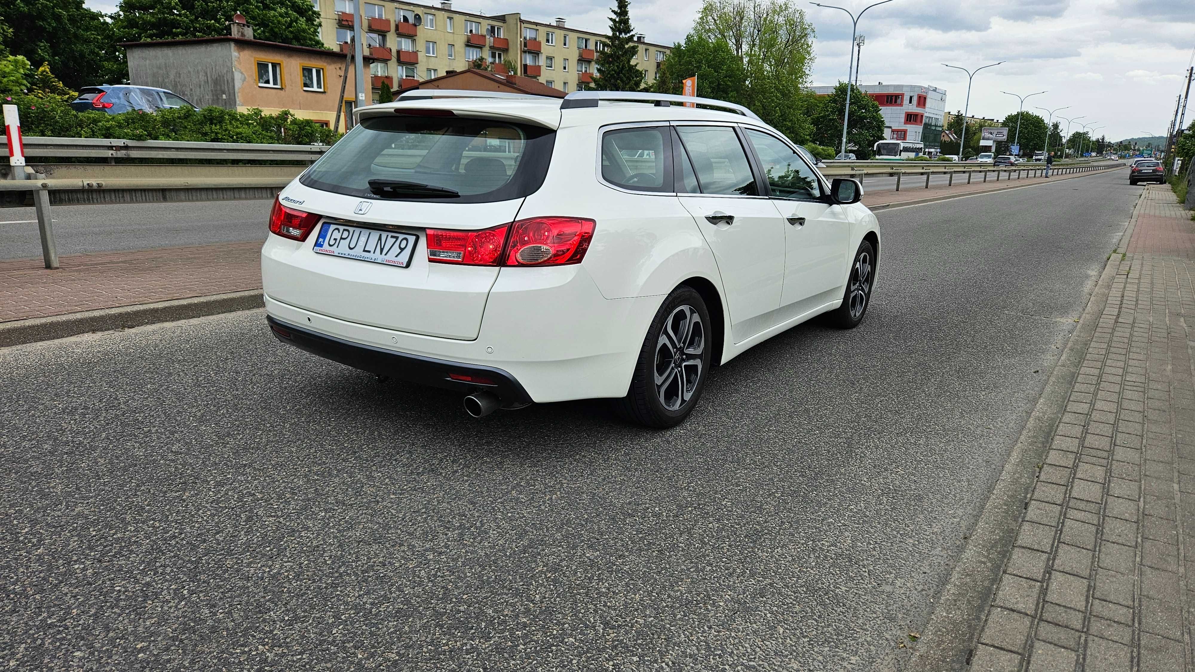 Honda Accord VIII 2.0i / Klima / Biała perła / Zadbany