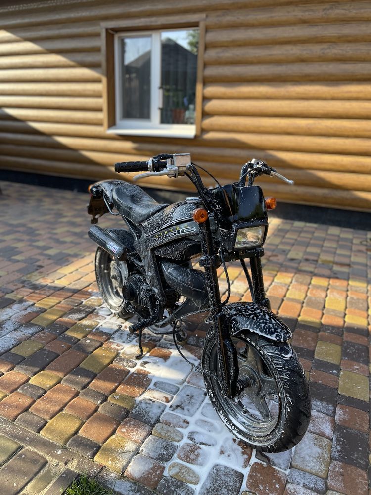 Продам мопед Suzuki Street Magic