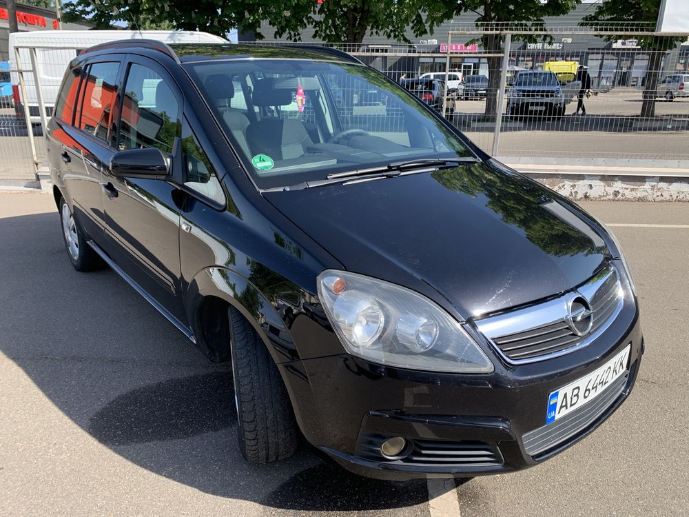 Продам OPEL Zafira 1.8