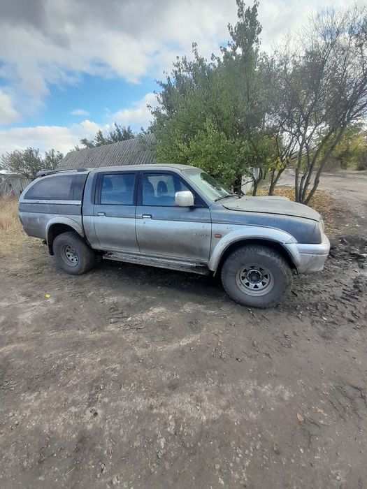 Mitsubishi L200 в доброму стані